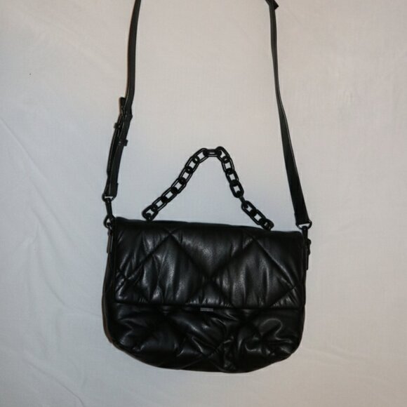 Charles & Keith Purse - Picture 1 of 3